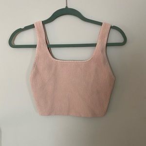 Aritzia babaton sculpt tank